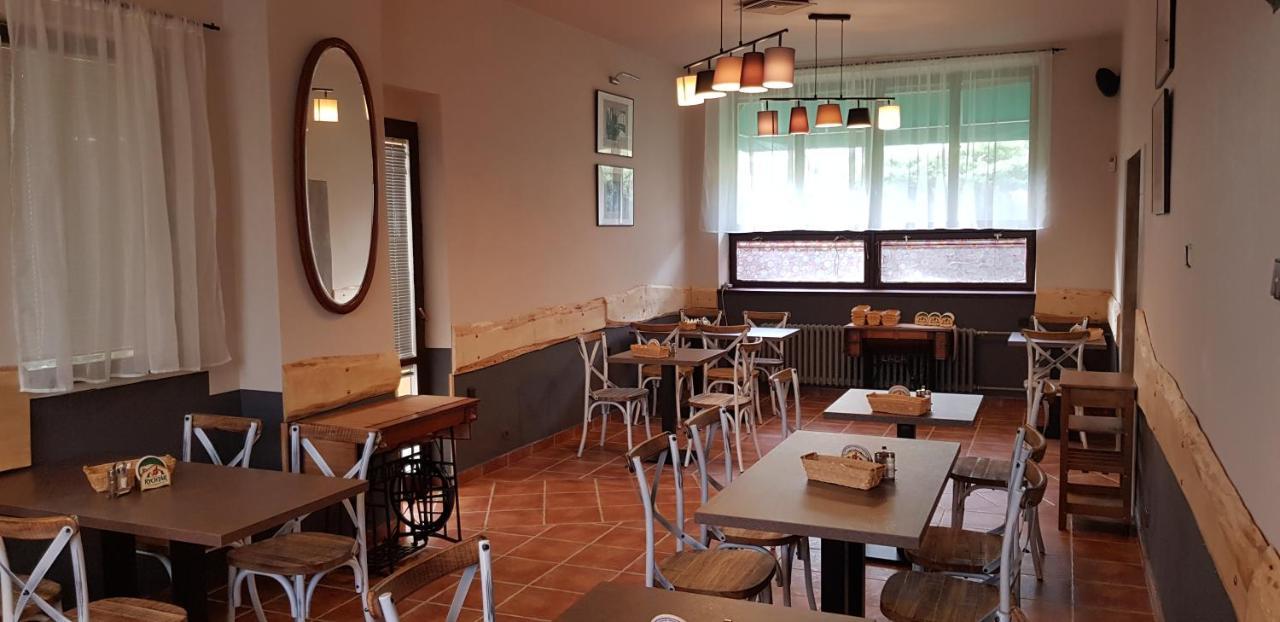 Pension & Restaurace Na Rychte براغ المظهر الخارجي الصورة
