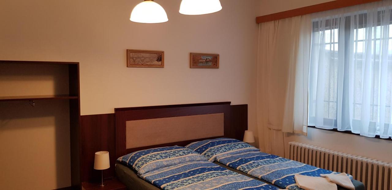 Pension & Restaurace Na Rychte براغ المظهر الخارجي الصورة
