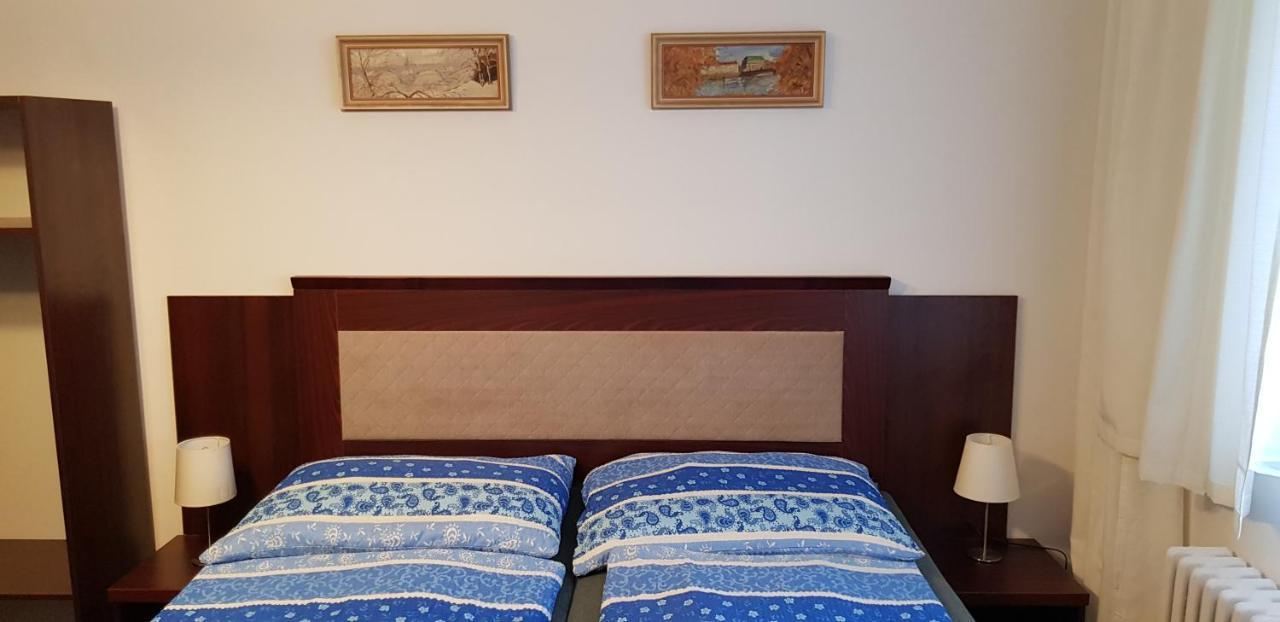Pension & Restaurace Na Rychte براغ المظهر الخارجي الصورة
