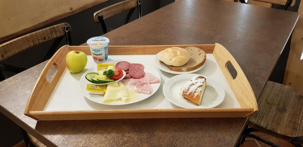 Pension & Restaurace Na Rychte براغ المظهر الخارجي الصورة